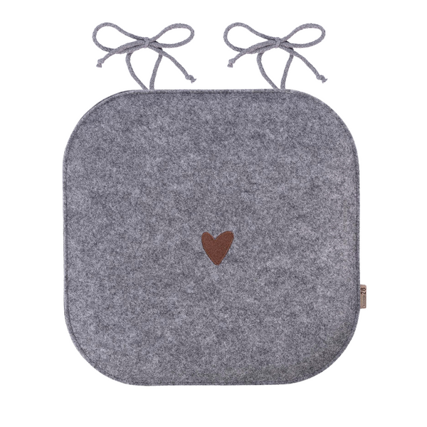 Sitzkissen Filz Herz Stickerei