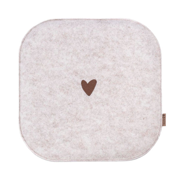 Sitzkissen Filz Herz Stickerei