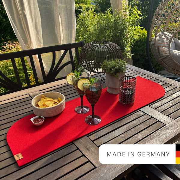 nachhaltiger-tischlaeufer-arvid-filz-upcycling-deutschland-rot-outdoor