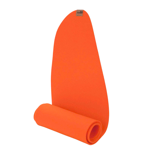 nachhaltiger-tischlaeufer-vejle-filz-upcycling-deutschland-orange-mango
