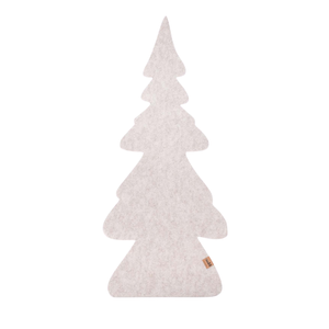 Beiger Filz Tannenbaum als dezente Weihnachtsdeko für einen natürlich gedeckten Tisch