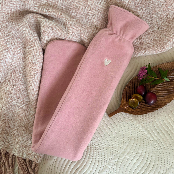 Lange Wärmflasche aus Baumwolle Fleece rosa mit herzstick