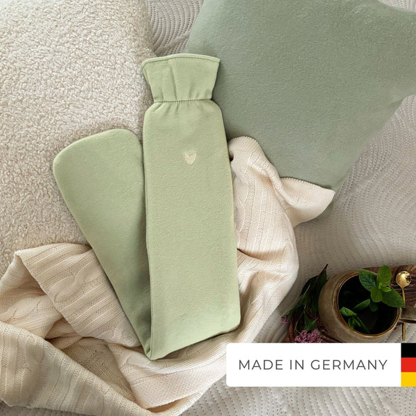 bettflasche lang grün aus baummwollfleece, auslaufsicher hält extra lange warm
