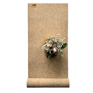 Filz Tischläufer in Beige mit Deko für Esstisch